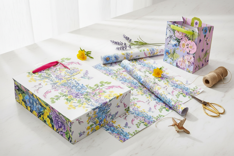 Lola Design Collection